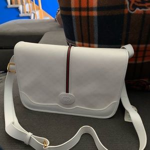 Brand new never used vintage 1989 Gucci Purse.